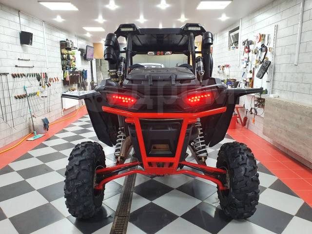 Polaris RZR XP 1000. ,  \,   