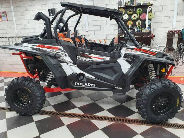 Polaris RZR XP 1000. ,  \,   