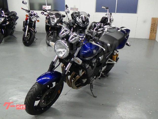 Yamaha XJR 1300. 1 300. ., , ,  .     