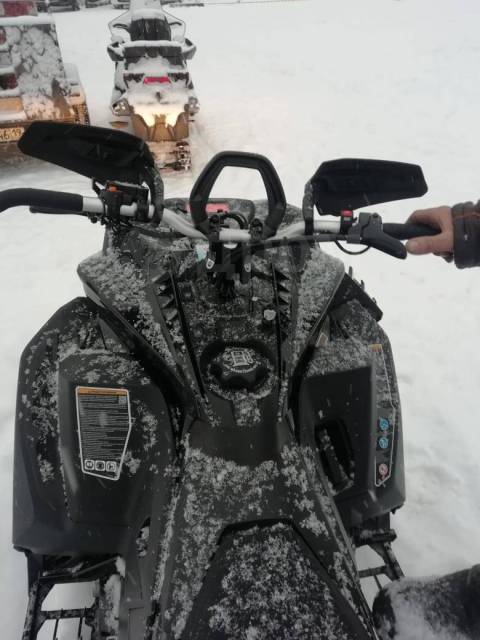 BRP Ski-Doo Summit. ,  ,   