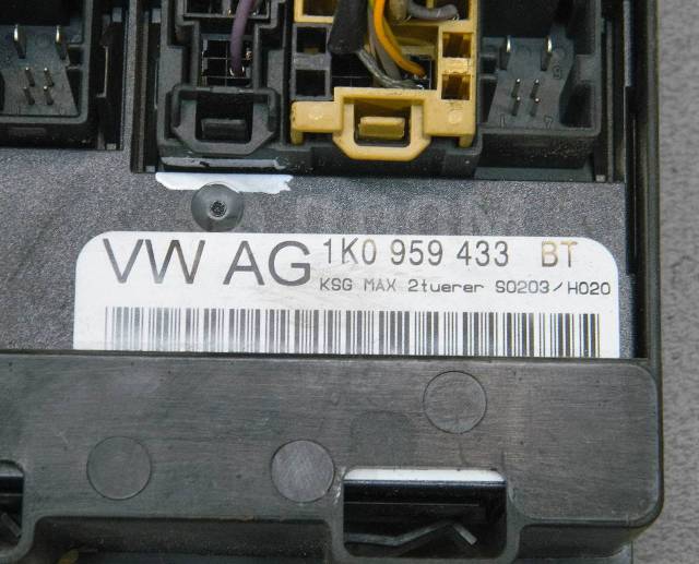 Купить Блок комфорта Volkswagen Jetta 5 2005-2011 в Казани по цене: 2 500 ₽ - об