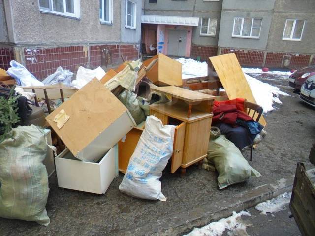 Вывоз мебели на мусор