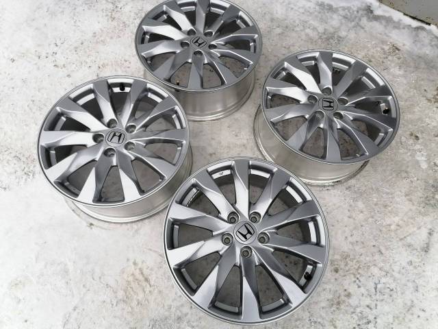 Honda. 7.0x18", 5x114.3, ET50 