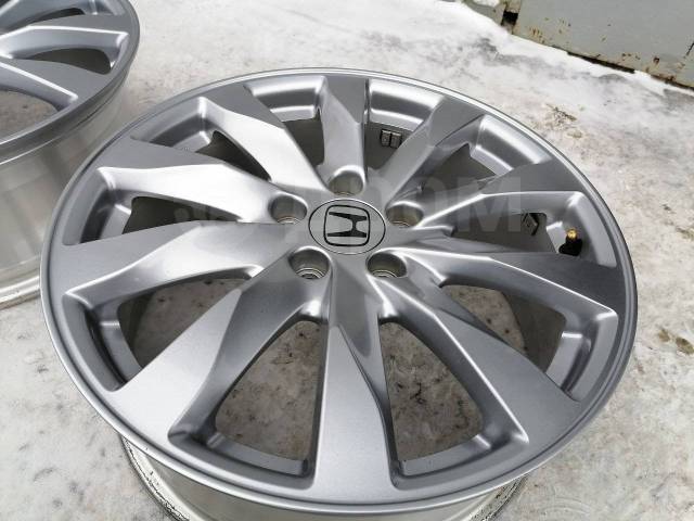 Honda. 7.0x18", 5x114.3, ET50 