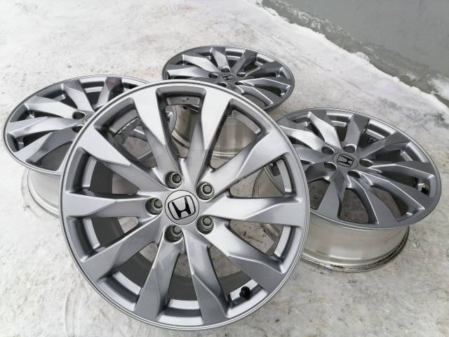 Honda. 7.0x18", 5x114.3, ET50 