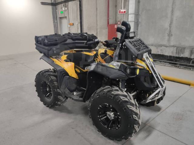 BRP Can-Am Renegade 800. ,  \,   