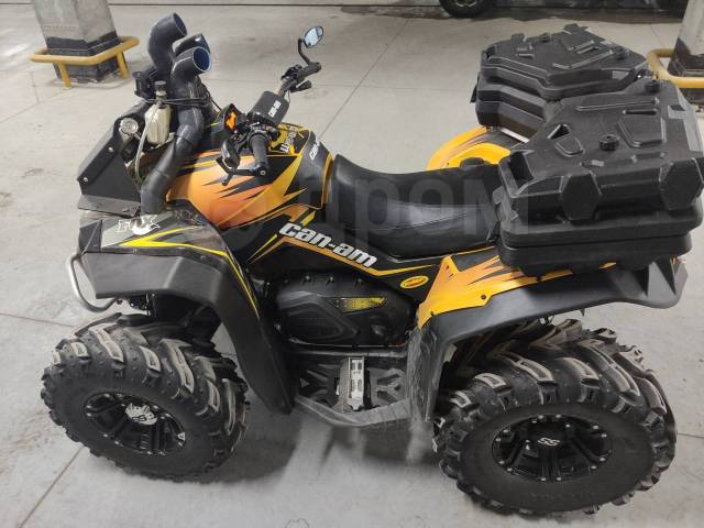 BRP Can-Am Renegade 800. ,  \,   