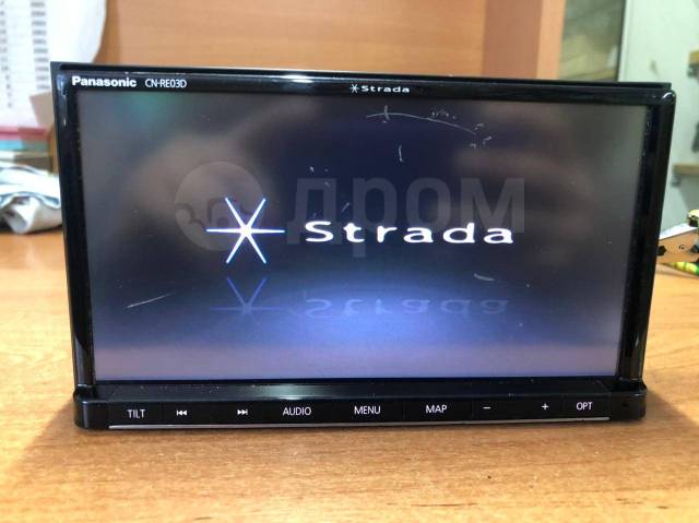 Panasonic strada CN RE03D DVD, USB, SD, Bluetooth 2016 год