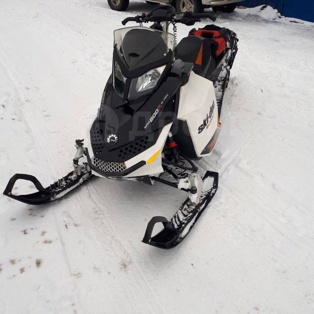 BRP Ski-Doo Summit. ,  ,   