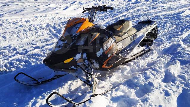 BRP Ski-Doo Summit. ,  ,   