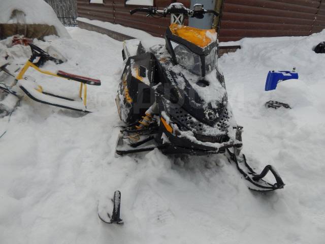 BRP Ski-Doo Summit Everest. ,   