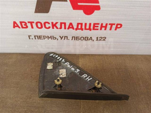 Накладка крыла поло седан как снять