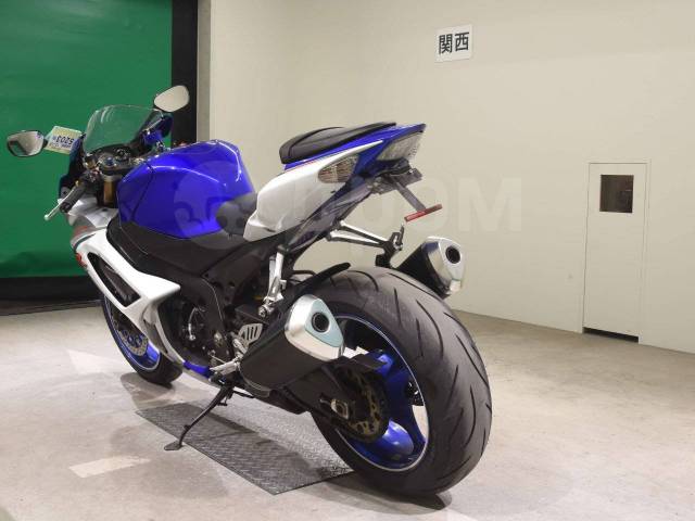 Suzuki GSX-R 1000. 1 000. ., ,  ,  .     