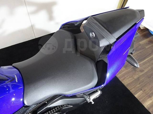 Yamaha YZF-R1. 1 000. ., , ,  .     