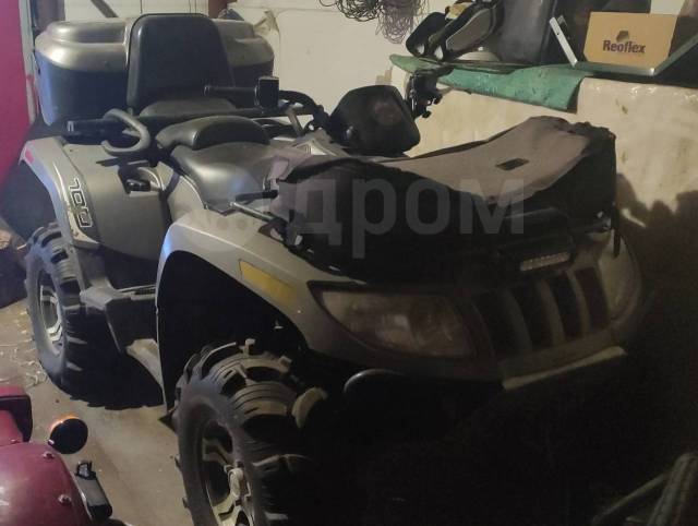 Arctic Cat 700. ,  \,   