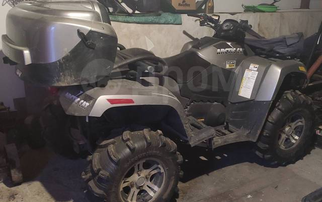 Arctic Cat 700. ,  \,   