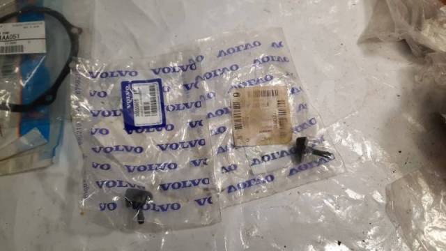 Купить Форсунка стеклоомывателя ветрового стекла Volvo 30655605 в ...