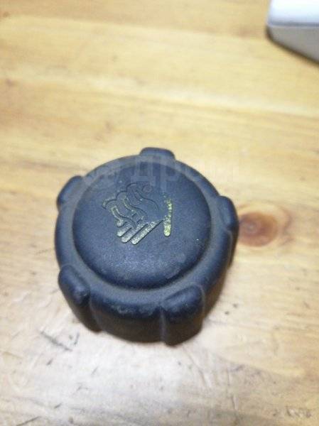 Купить Крышка бачка расширительного Renault Megane 2 8200048024 К4М в ...