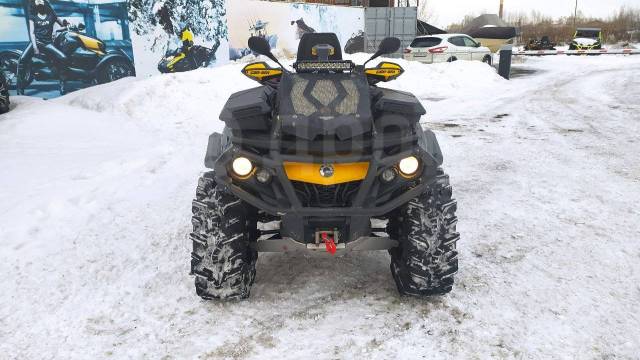 BRP Can-Am Outlander Max 1000R XT-P. ,  \,   