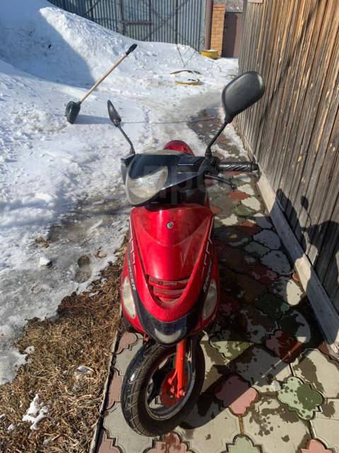 Метеор 72. Запчасти для скутера racer meteor. Пластик на рейсер метеор под полом. Характеристики рейсер метеор 72 кубика. Характеристики рейсер метеор 72 куба.