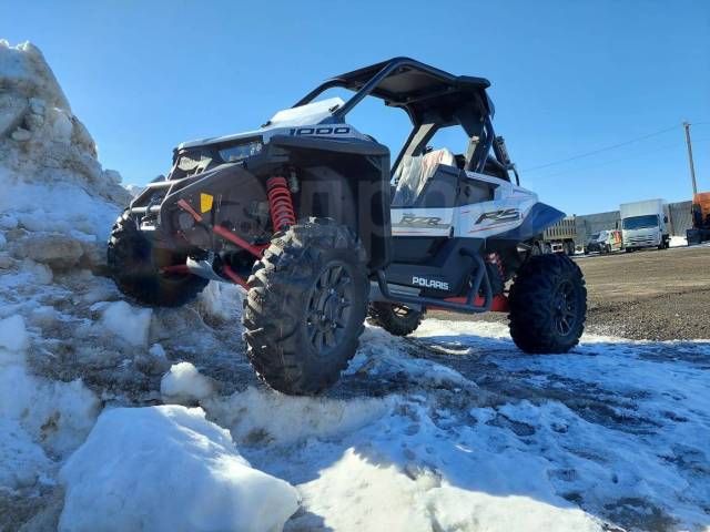 Polaris RZR XP 1000. ,  \,   