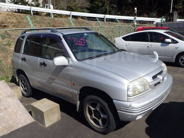 Suzuki escudo td52w