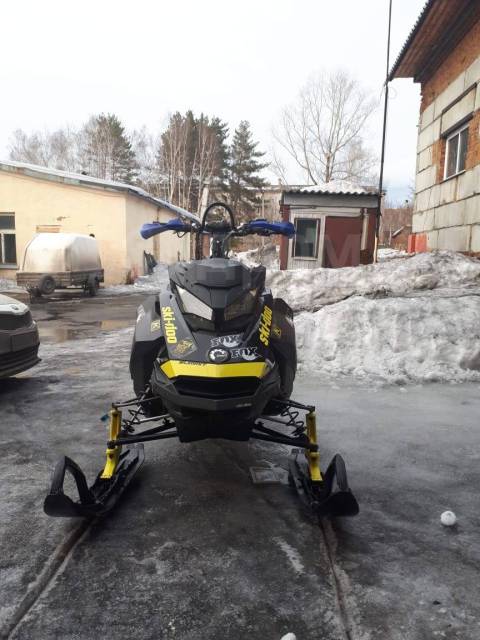 BRP Ski-Doo Summit. ,  ,   