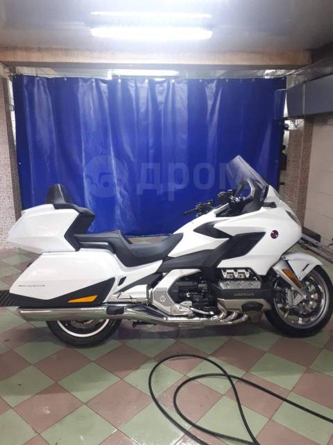 Honda Gold Wing. 1 800. ., , ,   