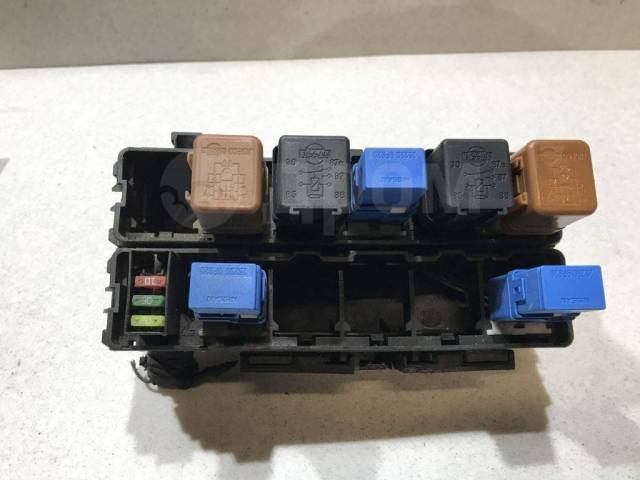 Блок предохранителей Nissan Pathfinder (R51) 842282 купить б/у с разборки в Росс