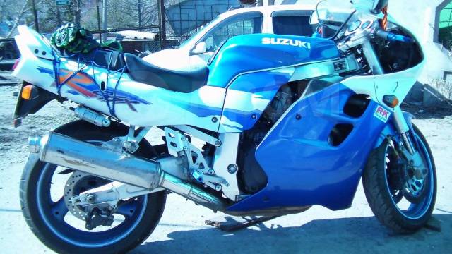 Suzuki GSX-R 1100. 1 100. ., , ,   