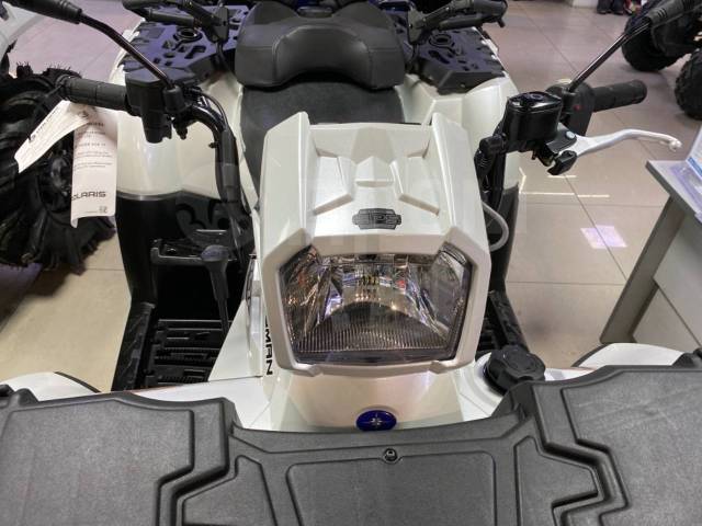 Polaris Sportsman XP 1000. ,  \,   