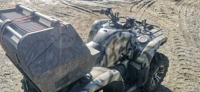 Yamaha Grizzly 660. ,  \,   