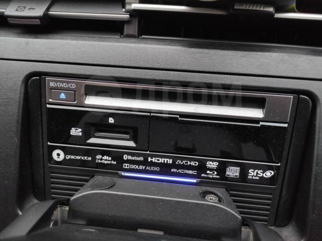 Panasonic Strada CN-F1D Bluetooth HDMI-