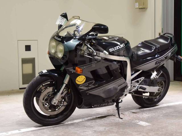 Suzuki GSX-R 1100. 1 100. ., , ,  .     