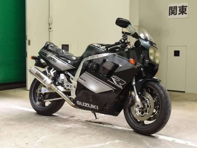 Suzuki GSX-R 1100. 1 100. ., , ,  .     