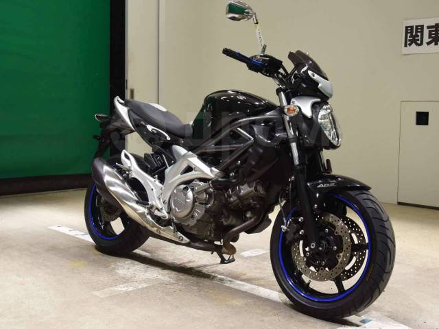 Suzuki SFV 400 Gladius. 400. ., , ,  .     