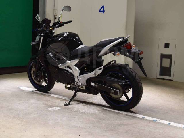 Suzuki SFV 400 Gladius. 400. ., , ,  .     