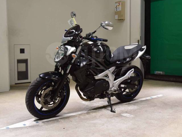 Suzuki SFV 400 Gladius. 400. ., , ,  .     