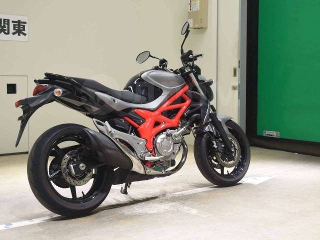 Suzuki SFV 400 Gladius. 400. ., , ,  .     