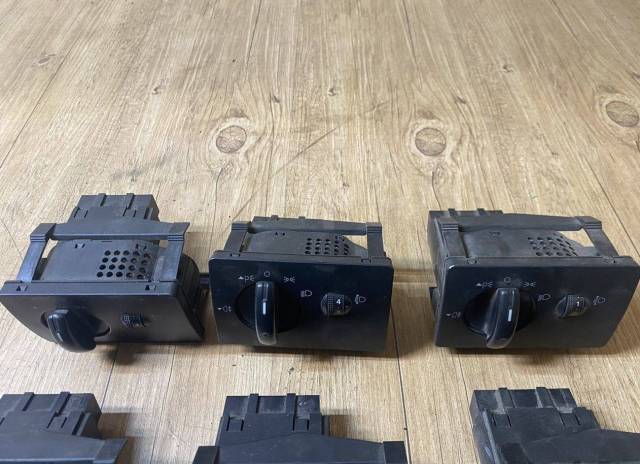 Купить Блок управления светом Ford Focus 2 в Екатеринбурге по цене: 490 ...