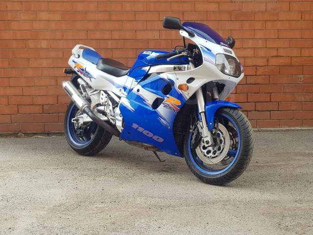 Suzuki GSX-R 1100. 1 100. ., , ,   