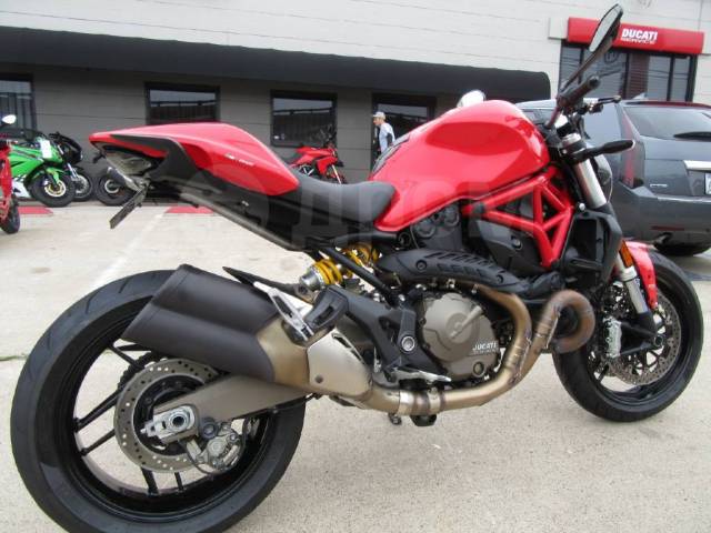 Ducati Monster. , ,  .     