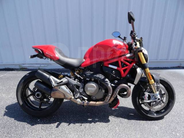 Ducati Monster 1200. , ,  .     