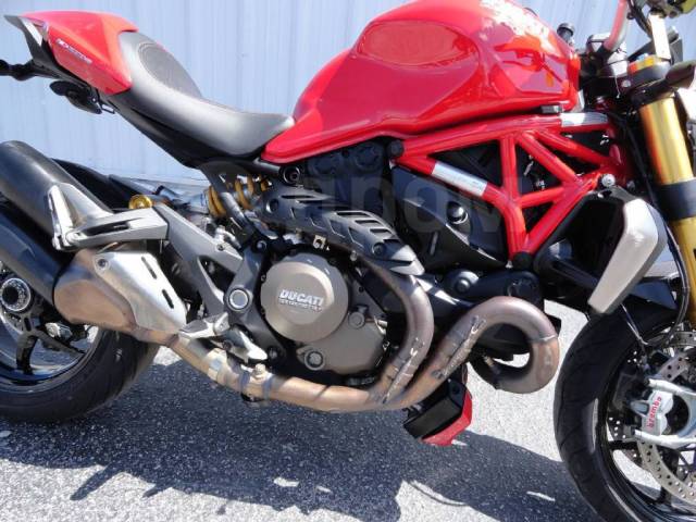 Ducati Monster 1200. , ,  .     