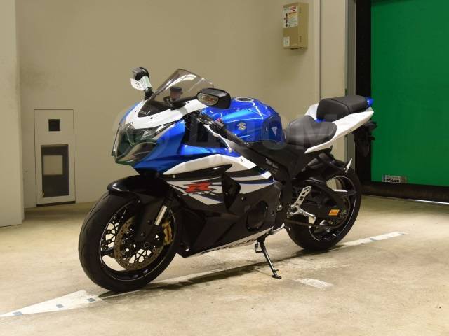 Suzuki GSX-R 1000. 1 000. ., , ,  .     