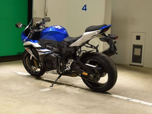 Suzuki GSX-R 1000. 1 000. ., , ,  .     