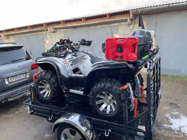 Yamaha Grizzly 700. ,  \,   