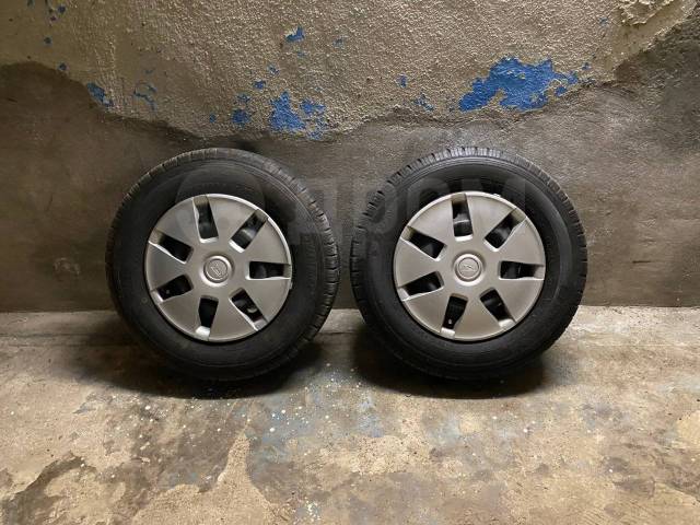 Продам два колеса 145 R12 LT, 12", 1 шт, 145 мм, 80 %, радиальный ...