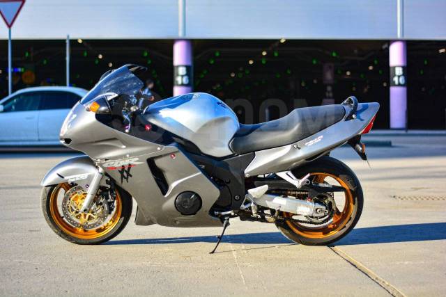 Honda CBR 1100XX. 1 100. ., , ,   