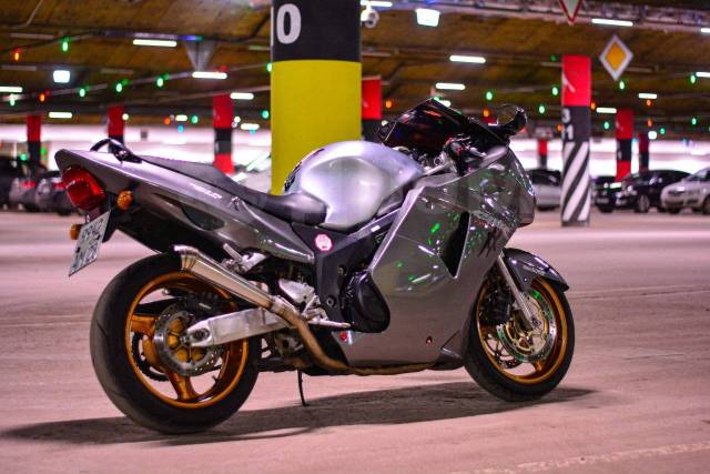 Honda CBR 1100XX. 1 100. ., , ,   